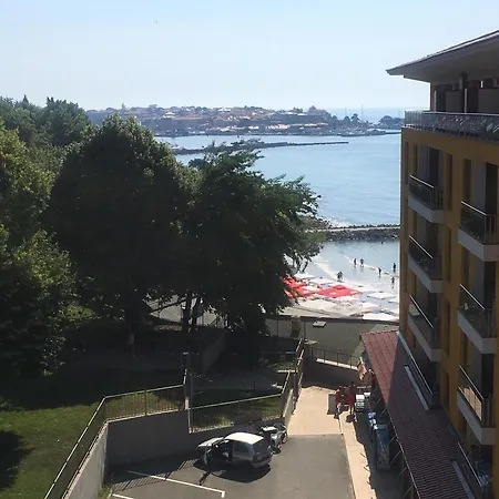 Проживання в сім'ї Vp Vigo Beach